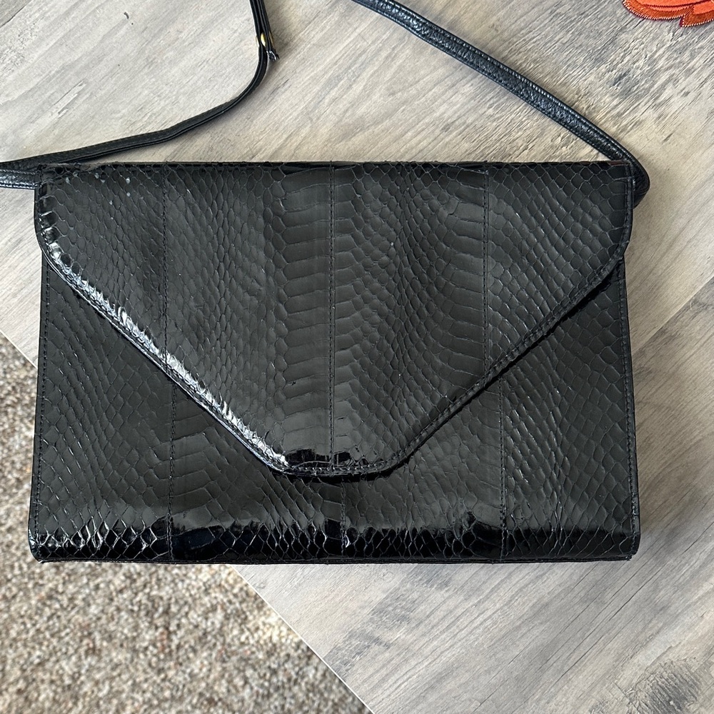 Elegant Vintage 70’s Black Snakeskin Women's Bag